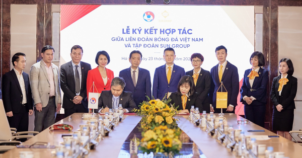 Tập đoàn Sun Group hợp tác với VFF cùng phát triển bóng đá Việt Nam  -0