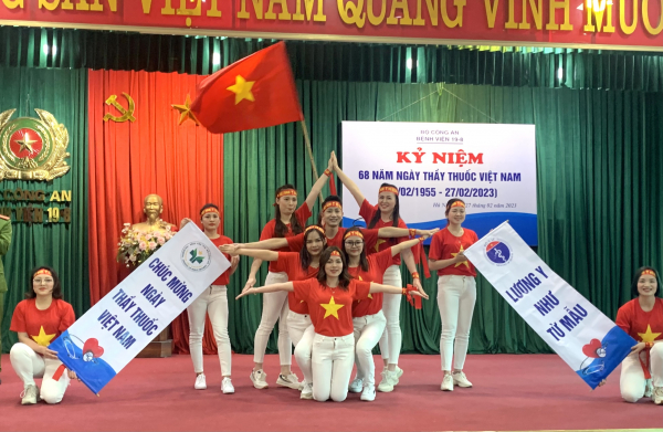 Trang trọng kỷ niệm 68 năm Ngày Thầy thuốc Việt Nam -0