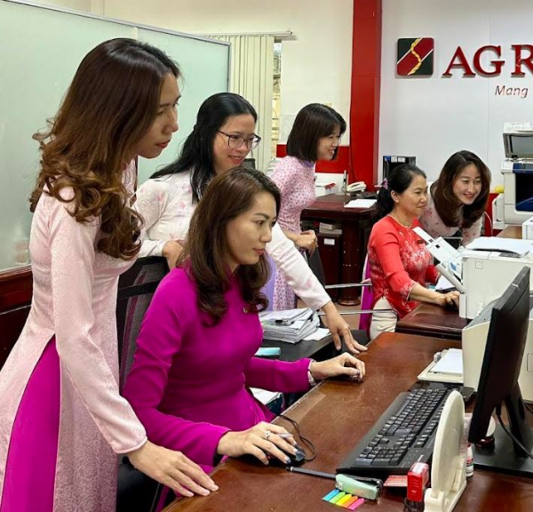 Agribank Phú Quốc hưởng ứng “Tuần lễ áo dài năm 2023” -0