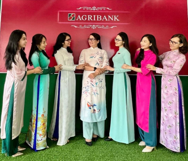 Agribank Phú Quốc hưởng ứng “Tuần lễ áo dài năm 2023” -1