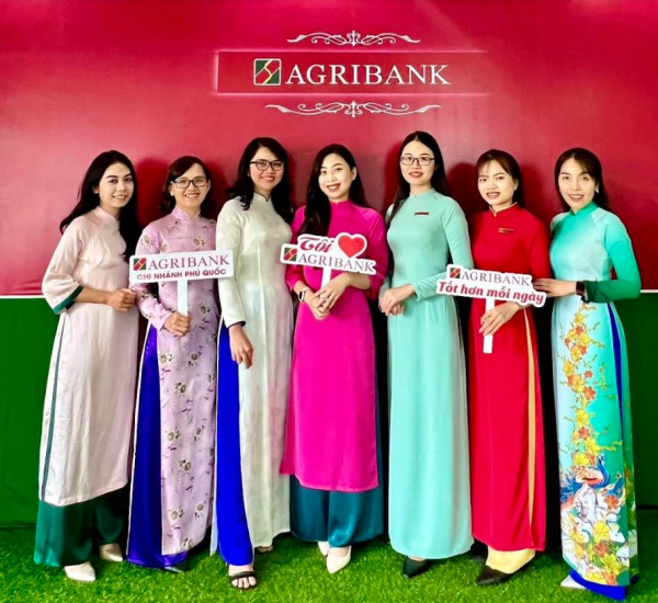 Agribank Phú Quốc hưởng ứng “Tuần lễ áo dài năm 2023” -2