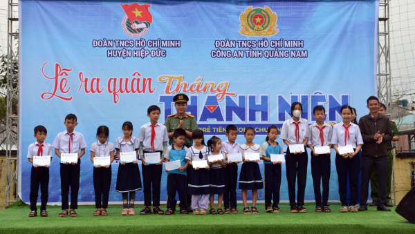Tuổi trẻ Công an Quảng Nam với nhiều hoạt động ý nghĩa hướng về cộng đồng -0