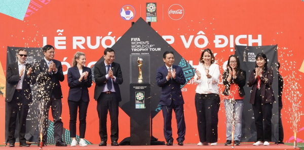 Rước Cúp Vàng giải vô địch bóng đá Nữ thế giới 2023 tại Việt Nam -0