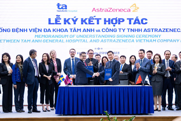 Bệnh viện Tâm Anh và AstraZeneca ký kết hợp tác nghiên cứu thử nghiệm lâm sàng y tế -0