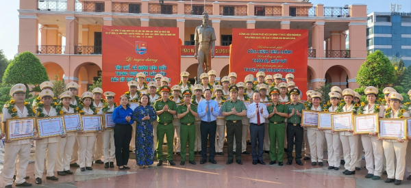 Công an TP Hồ Chí Minh: Tuyên dương 75 gương trong thực hiện Sáu điều Bác Hồ dạy CAND -0