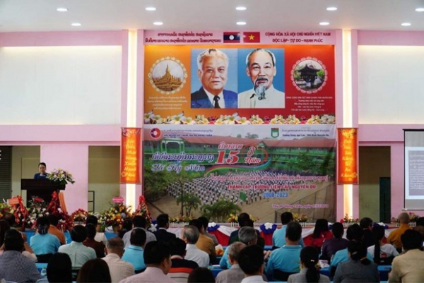 Nguyen Du Lao-Vietnamese bilingual school marks 15th anniversary -0