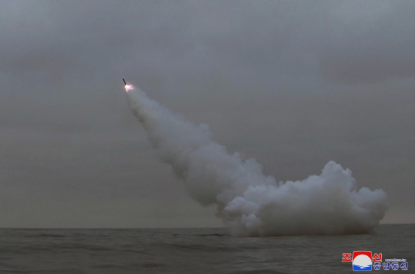 Triều Tiên thừa nhận phóng tên lửa, phát tín hiệu cảnh báo đến Mỹ -0