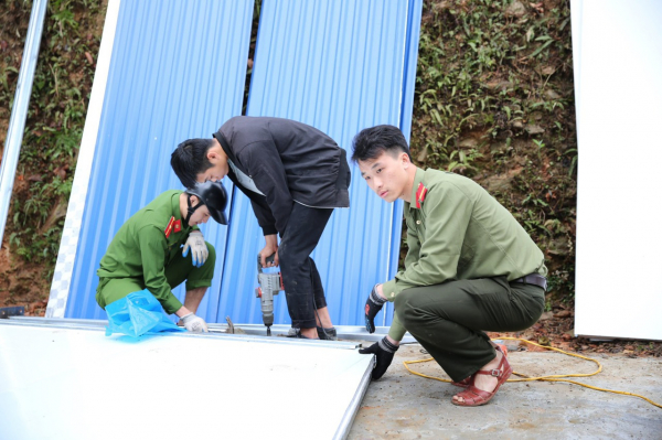 Bộ Công an sẽ hoàn thành 2420  nhà ở cho hộ nghèo tại 6 huyện biên giới tại Nghệ An -0