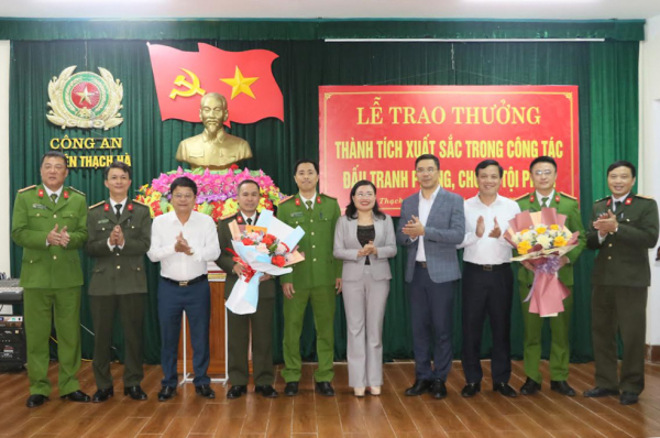 Trao thưởng Công an huyện Thạch Hà trong đấu tranh phòng chống tội phạm -0