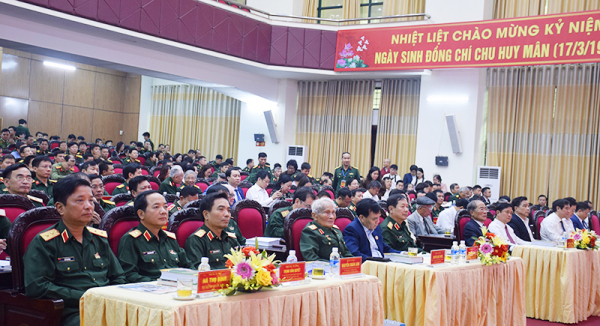 Hội thảo khoa học “Đại tướng Chu Huy Mân - Nhà chính trị, quân sự xuất sắc của cách mạng Việt Nam, người con ưu tú của quê hương Nghệ An” -0