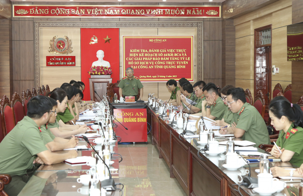 Bộ Công an kiểm tra công tác dịch vụ công trực tuyến tại Công an tỉnh Quảng Bình -0