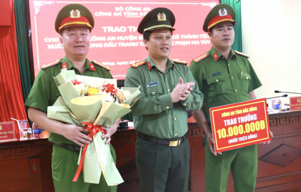 Nhiều tập thể, cá nhân thuộc Công an tỉnh Đắk Nông được các cấp khen thưởng -0