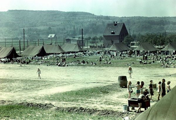 Kinh hoàng hệ thống trại tù Rheinwiesenlager -0