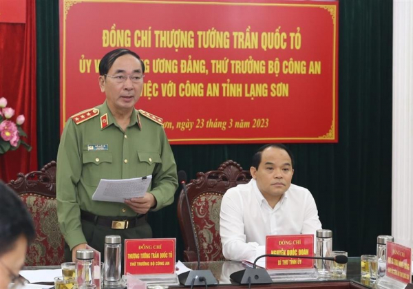 Lang Son asked to attach importance to building police force in border localities -0
