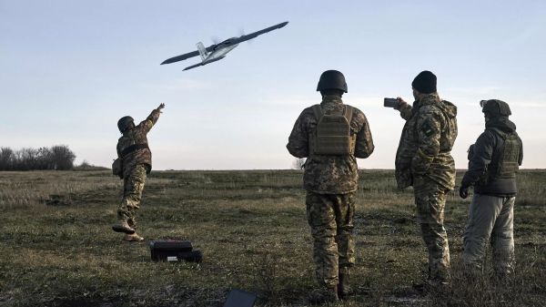 Ukraine lập 3 đại đội UAV nội địa, sẵn sàng tập kích mục tiêu Nga -0