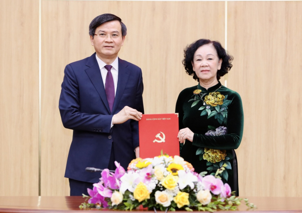 Đồng chí Tổng Biên tập Tạp chí Cộng sản Đoàn Minh Huấn giữ chức Bí thư Tỉnh ủy Ninh Bình -0