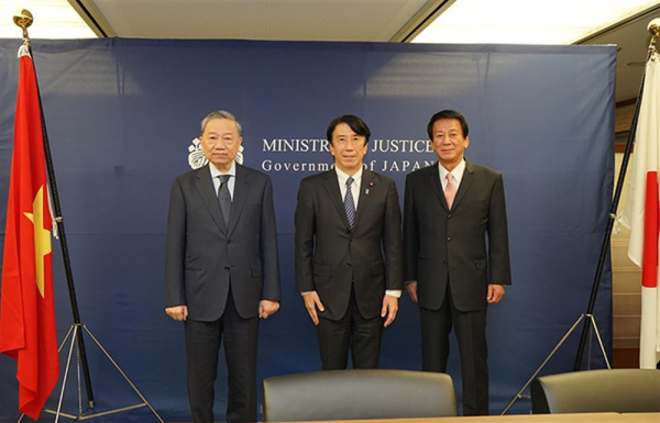 Minister To Lam meets high-ranking Japanese officials -0