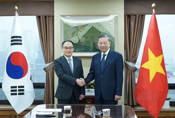 Minister To Lam holds talks with the Prosecutor General of the Supreme Prosecutors' Office of the Republic of Korea -0