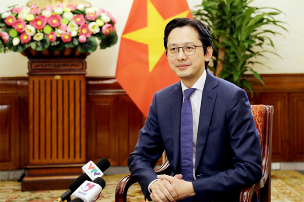 Thứ trưởng Bộ Ngoại giao Đỗ Hùng Việt trả lời phỏng vấn trước chuyến thăm hữu nghị chính thức tới Lào của Chủ tịch nước Võ Văn Thưởng -0