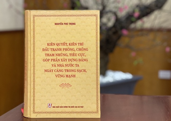 Tổng Bí thư Nguyễn Phú Trọng gửi sách tặng cán bộ, chiến sĩ Bộ Tư lệnh Vùng 4 Hải quân -0