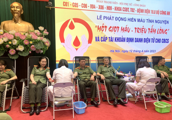 CBCS, đoàn viên thanh niên 7 đơn vị nghiệp vụ Bộ Công an tham gia hiến máu tinh nguyện -0