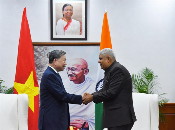 Vietnam, India appreciate each other’s role in international arena -0