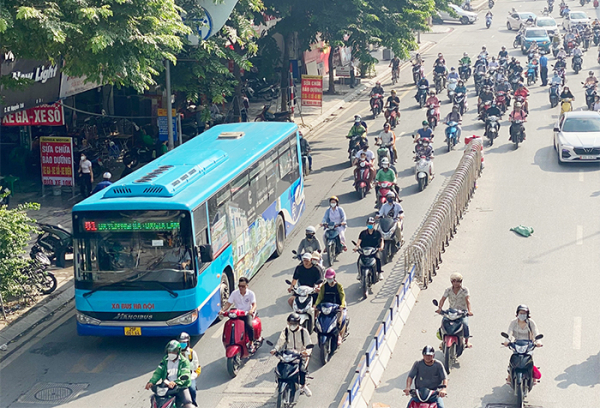 Quý I, Tổng Công ty vận tải Hà Nội tiếp nhận gần 200 cuộc gọi  khen ngợi từ người dân -0