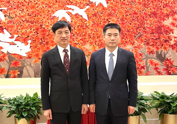 Deputy Minister Nguyen Duy Ngoc visits China -0