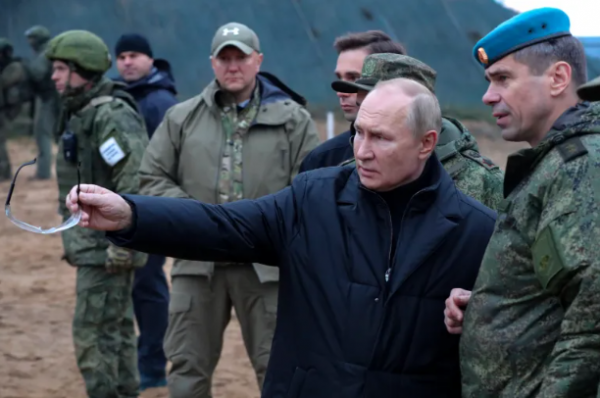 Tổng thống Putin đích thân tới Kherson -0
