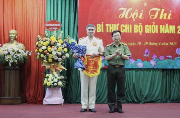 Thượng tá Trịnh Hồng Hà xuất sắc giành giải A tại Hội thi Bí thư chi bộ giỏi năm 2023 của Đảng bộ Bệnh viện 19-8 -0