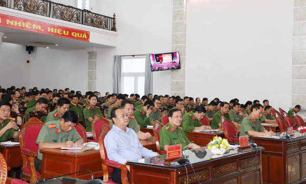 Công an TP Cần Thơ sinh hoạt chính trị về nội dung tác phẩm của Tổng Bí thư Nguyễn Phú Trọng -0