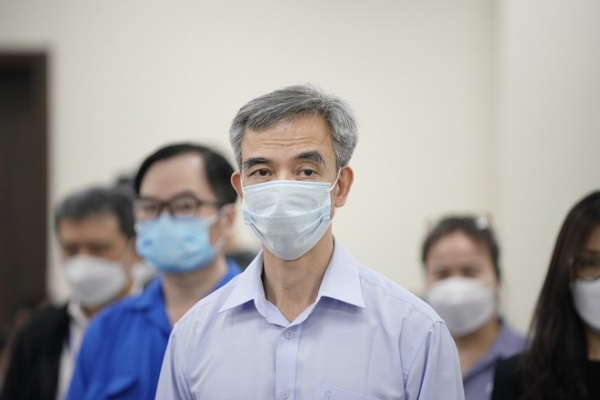 Cựu Giám đốc Bệnh vện Tim Hà Nội bị tuyên phạt 3 năm tù -0