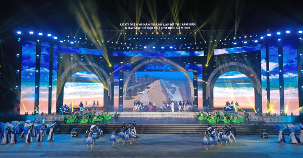 Tưng bừng khai mạc Lễ hội du lịch biển Sầm Sơn 2023 -0