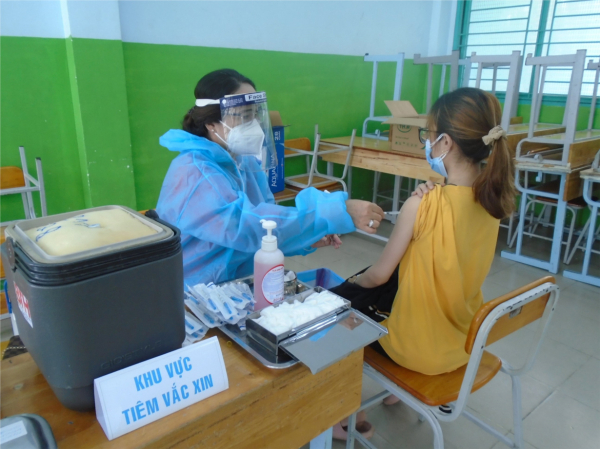 TP. Hồ Chí Minh triển khai tiêm vaccine phòng COVID-19 xuyên suốt các ngày nghỉ lễ -0