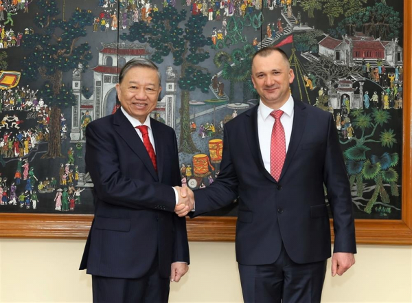Minister To Lam holds talks with Belarusian Interior Minister -0