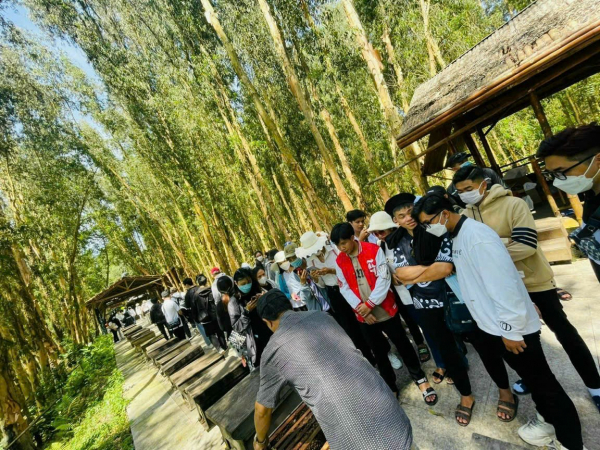 Trà Sư – điểm hút khách mùa lễ 30/4 -1/5 -0