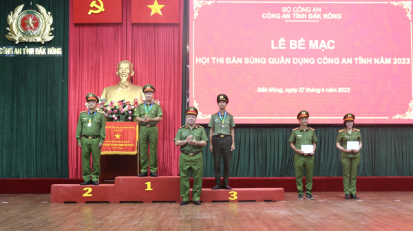 Sôi nổi hội thi bắn súng quân dụng Công an tỉnh Đắk Nông năm 2023 -1