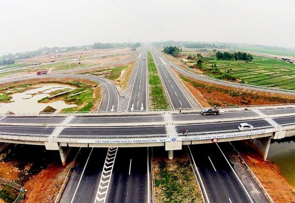 Hạ tầng giao thông – “đòn bẩy” phát triển du lịch Hà Giang -0