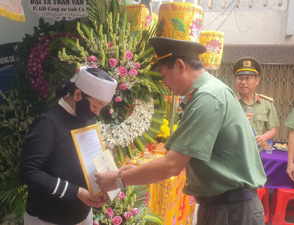 Thăng cấp bậc hàm Trung tá cho đồng chí Nguyễn Chí Nguyện -0