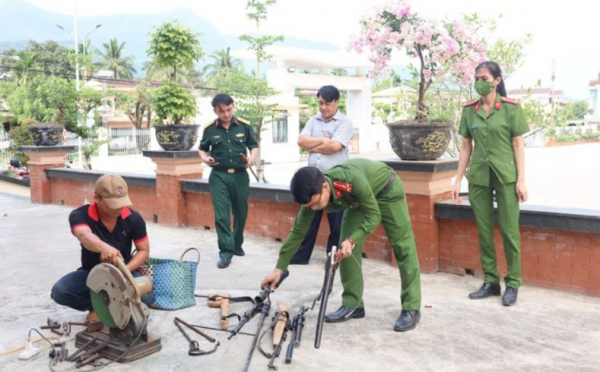 Công an Quảng Ngãi quản lý chặt vũ khí, vật liệu nổ trên địa bàn -0