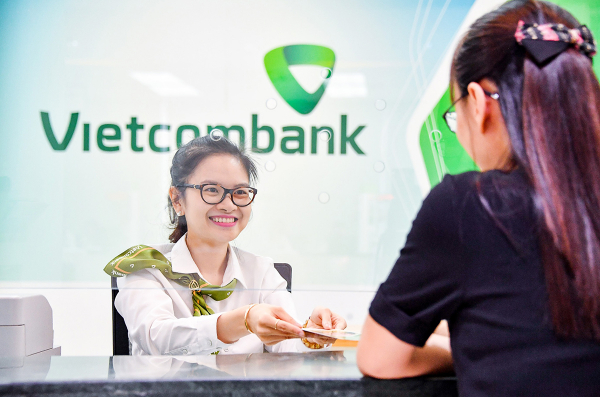 Vietcombank tiếp tục giảm đồng loạt lãi suất cho vay hỗ trợ khách hàng trong năm 2023 -0