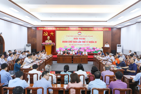 Đóng góp ý kiến cho kỳ họp thứ 5, Quốc hội khoá XV và Đề án hỗ trợ làm nhà Đại đoàn kết cho hộ nghèo tỉnh Điện Biên -0