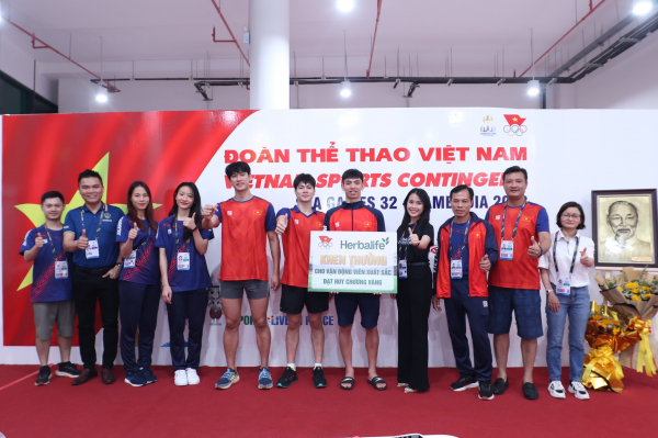 Herbalife Việt Nam thưởng nóng cho các vận động viên thể thao Việt Nam đạt Huy chương Vàng đầu tiên tại SEA Games 32 -2