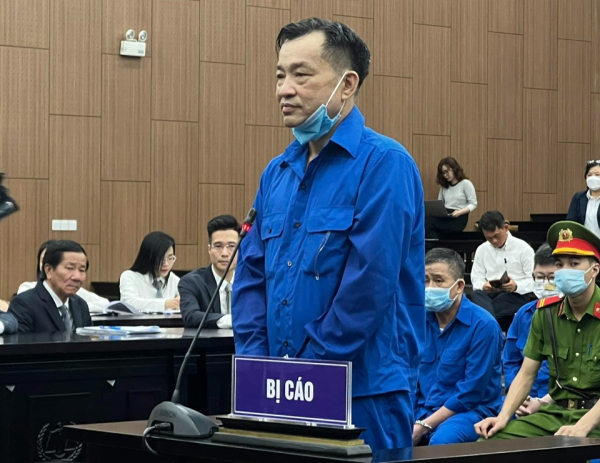 Cựu Chủ tịch UBND tỉnh Bình Thuận khai gì khi bị buộc tội ? -0