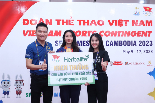 Herbalife Việt Nam thưởng nóng cho các vận động viên thể thao Việt Nam đạt Huy chương Vàng đầu tiên tại SEA Games 32 -6