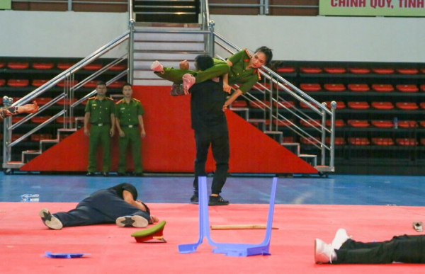 Khai mạc vòng loại “Hội thi quân sự, võ thuật cho lực lượng trực tiếp chiến đấu trong CAND lần thứ II, năm 2023”  -1