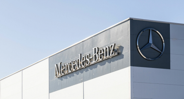 Nổ súng tại nhà máy Mercedes-Benz ở Đức -0