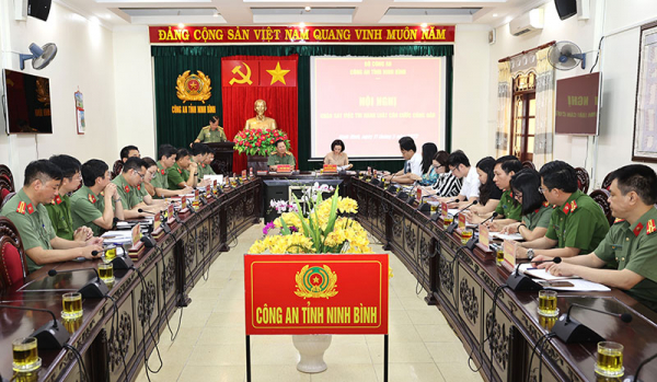 Khảo sát việc thi hành Luật Căn cước công dân tại Công an tỉnh Ninh Bình -0