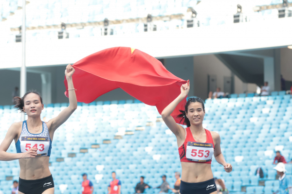 Nữ vận động viên Việt Nam 