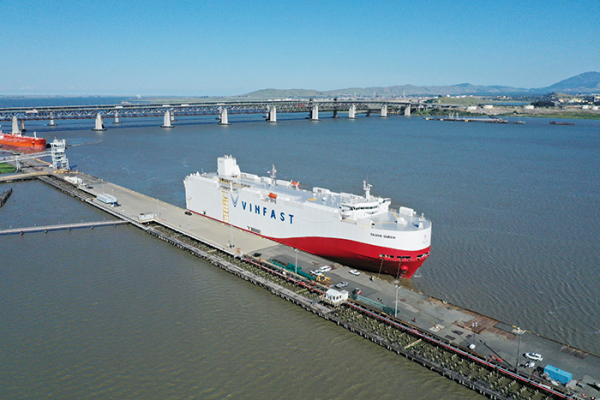 VinFast VF 8 cập cảng Mỹ có phạm vi lái đạt 264 dặm -0